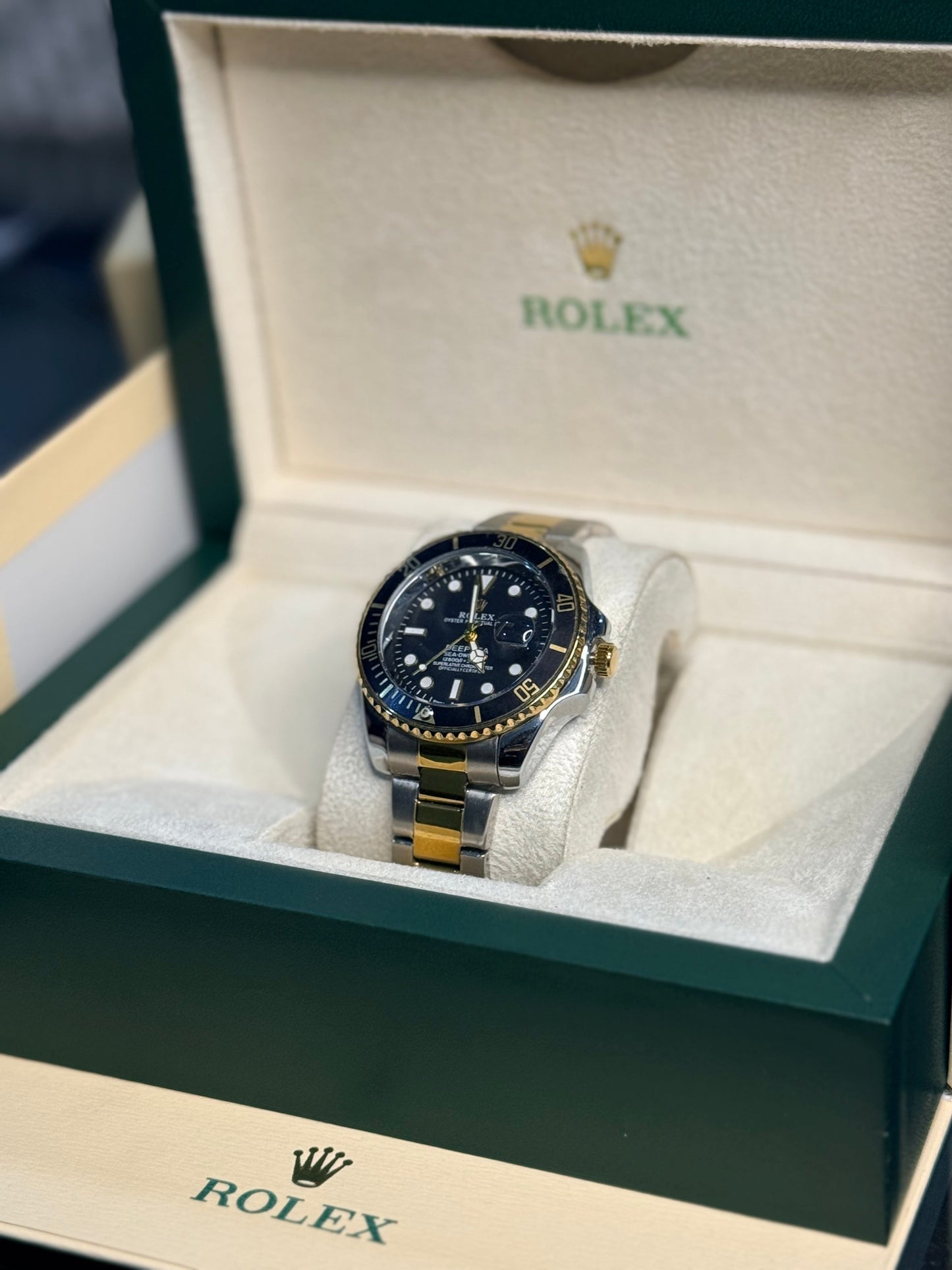 Rlx Two-Tone Quartz Watch | Classic Diver Style