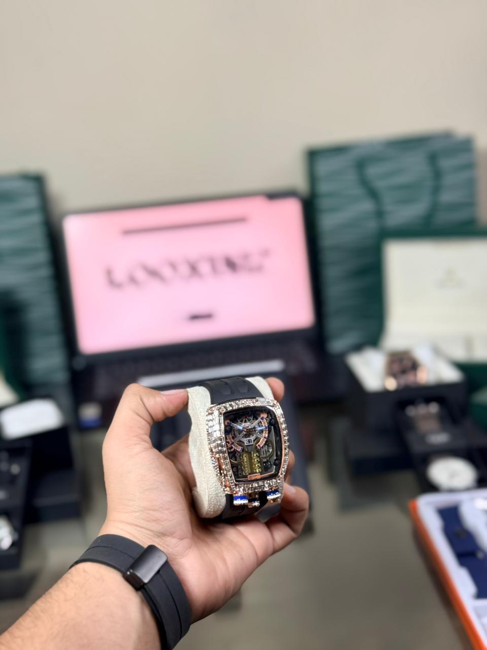 Luxury Skeleton Engine-Style Quartz Watch | Diamond Bezel | Rubber Strap | Premium Men’s Timepiece