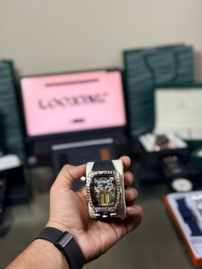 Luxury Skeleton Engine-Style Quartz Watch | Diamond Bezel | Rubber Strap | Premium Men’s Timepiece