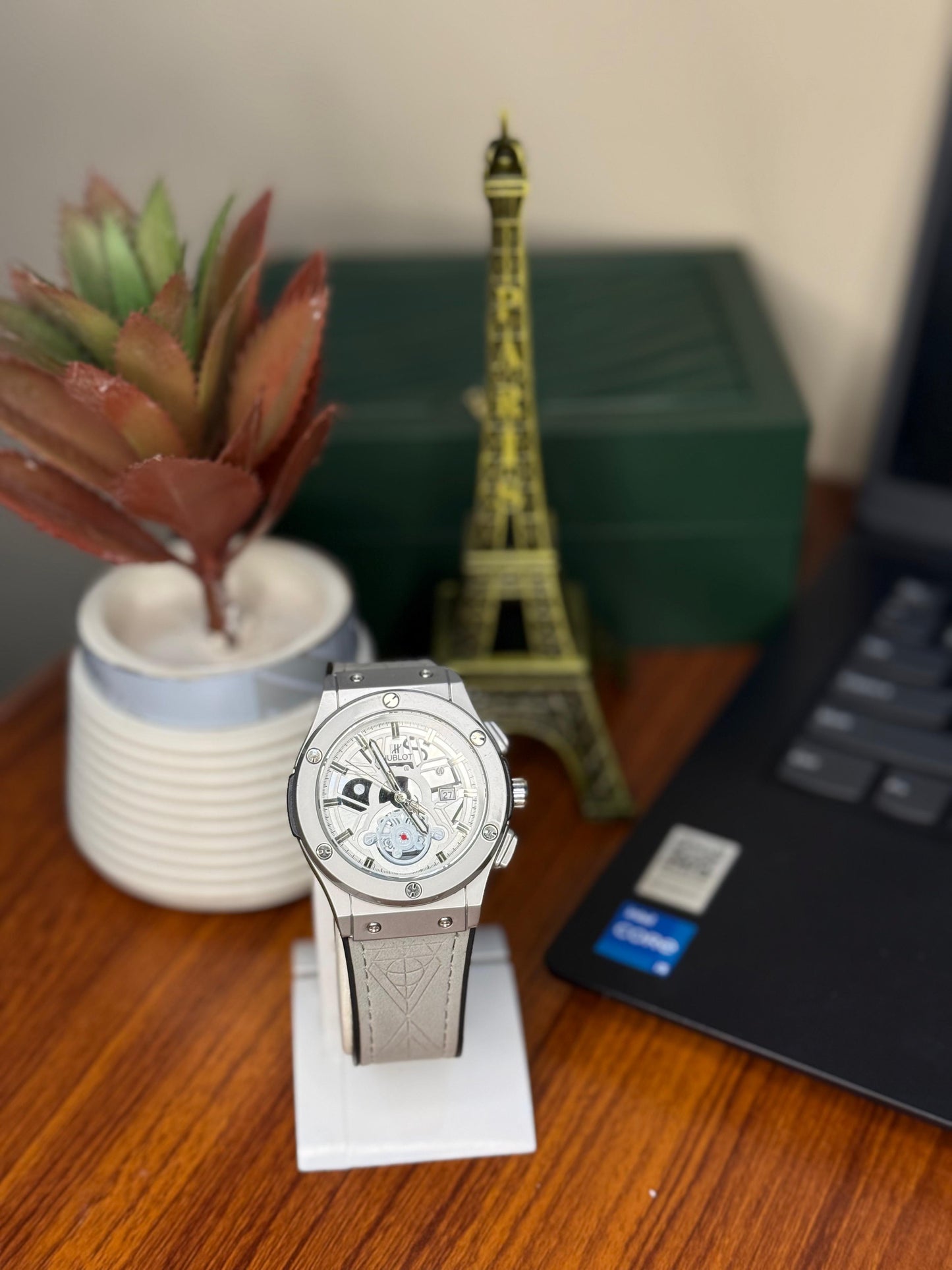 Hublot-Inspired Luxury Chronograph Watch – Premium Leather Strap | Bold Design for Men